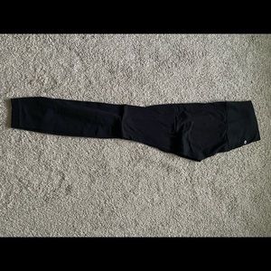 2 Pairs of Lulu Align 25” Leggings